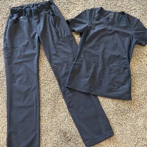 Women’s grey XS iflex Cherokee scrub set